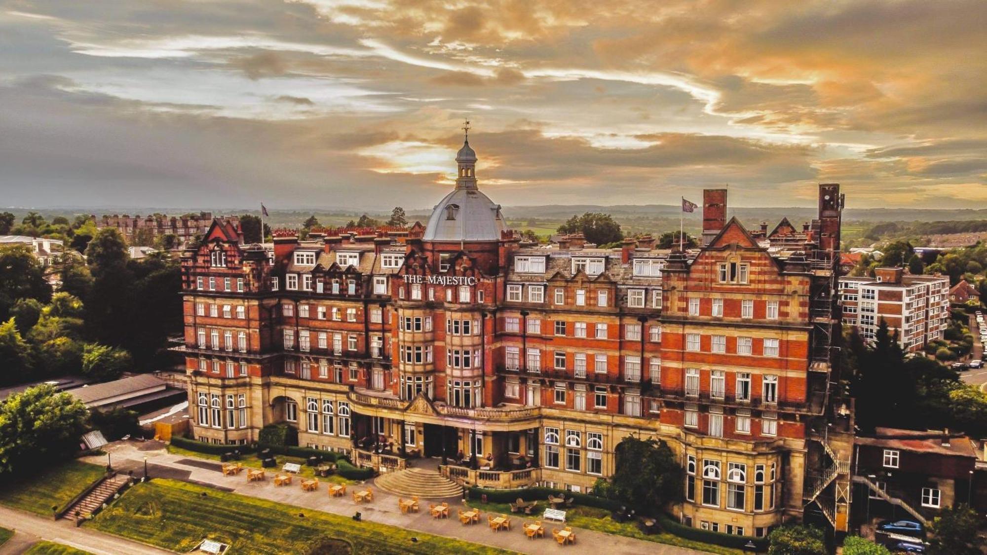 Doubletree By Hilton Harrogate Majestic Hotel & Spa Exterior photo